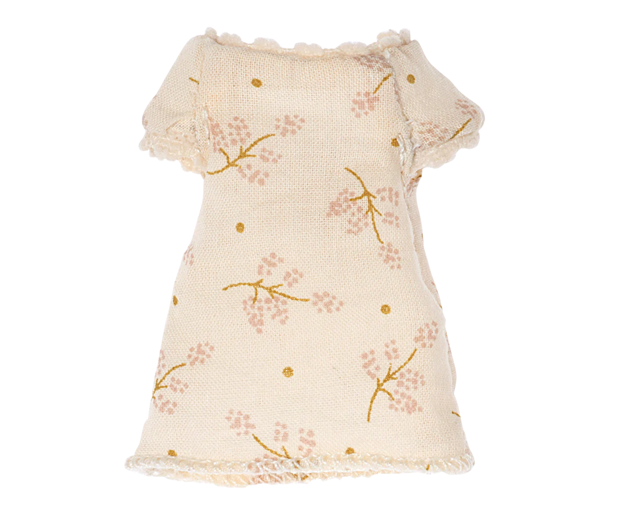 Nightgown, Little sister mouse