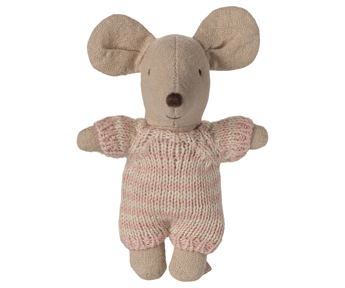 Stuffed mouse toy with a knitted pink sweater on a white background
