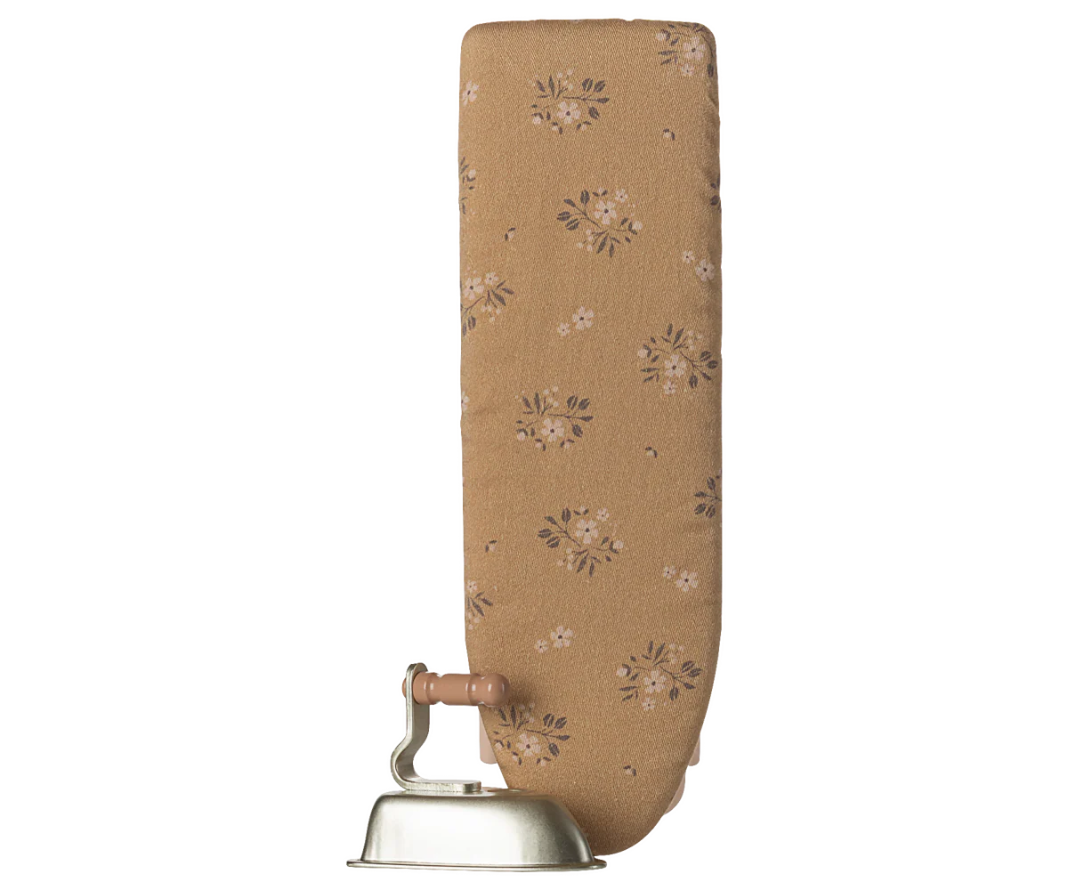 Iron and ironing board, Miniature - Powder