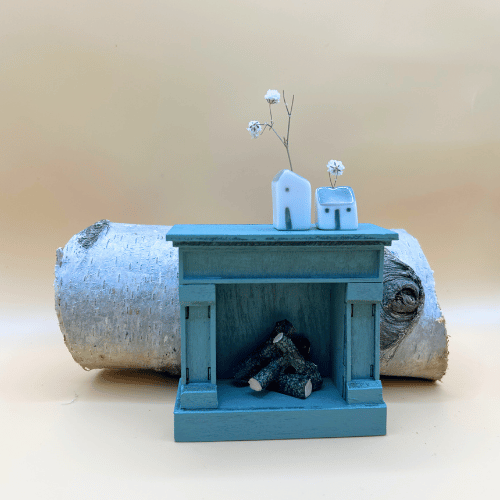 Porcelain cottage Crooked
