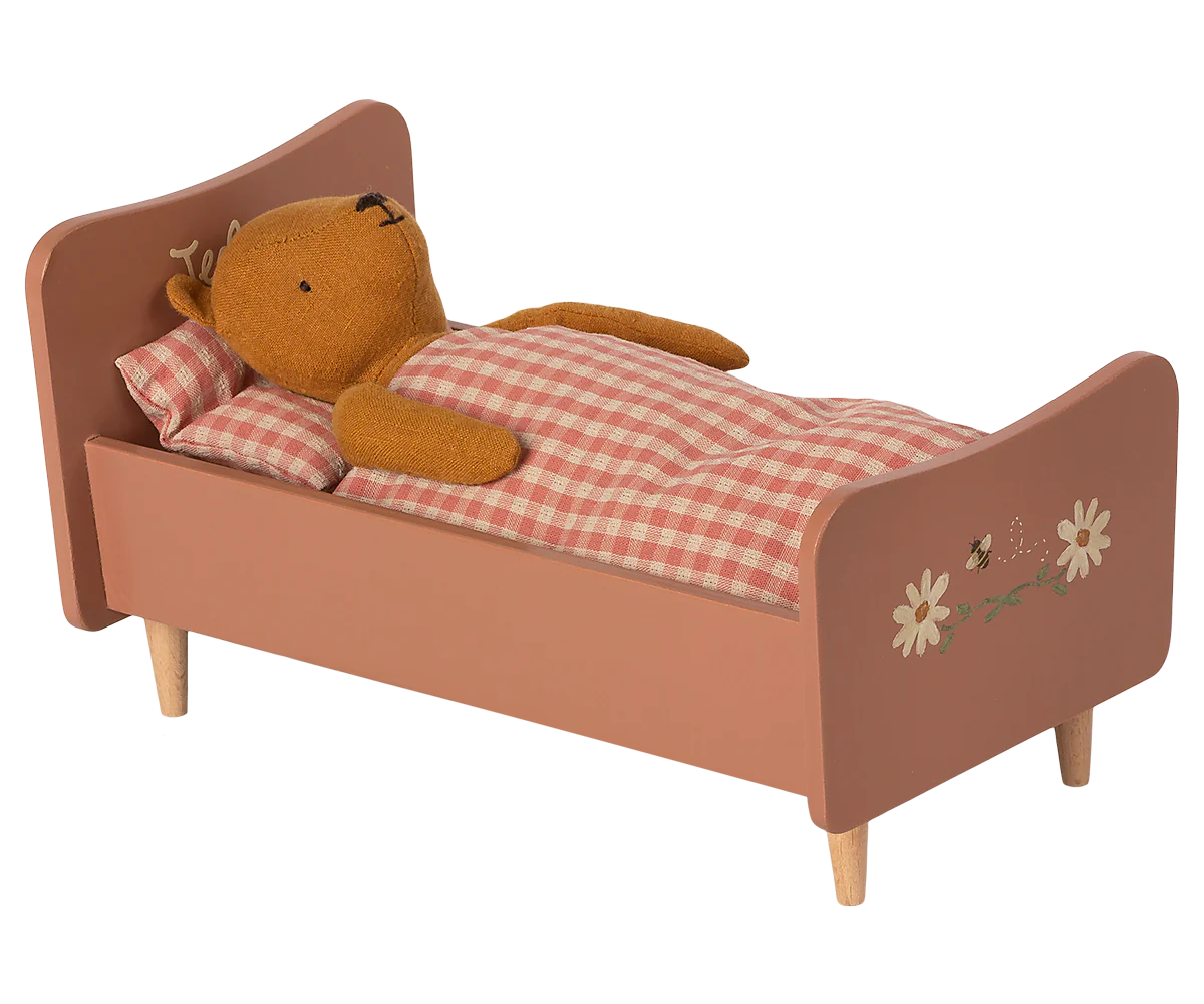Wooden Bed, Teddy Mom - Rose
