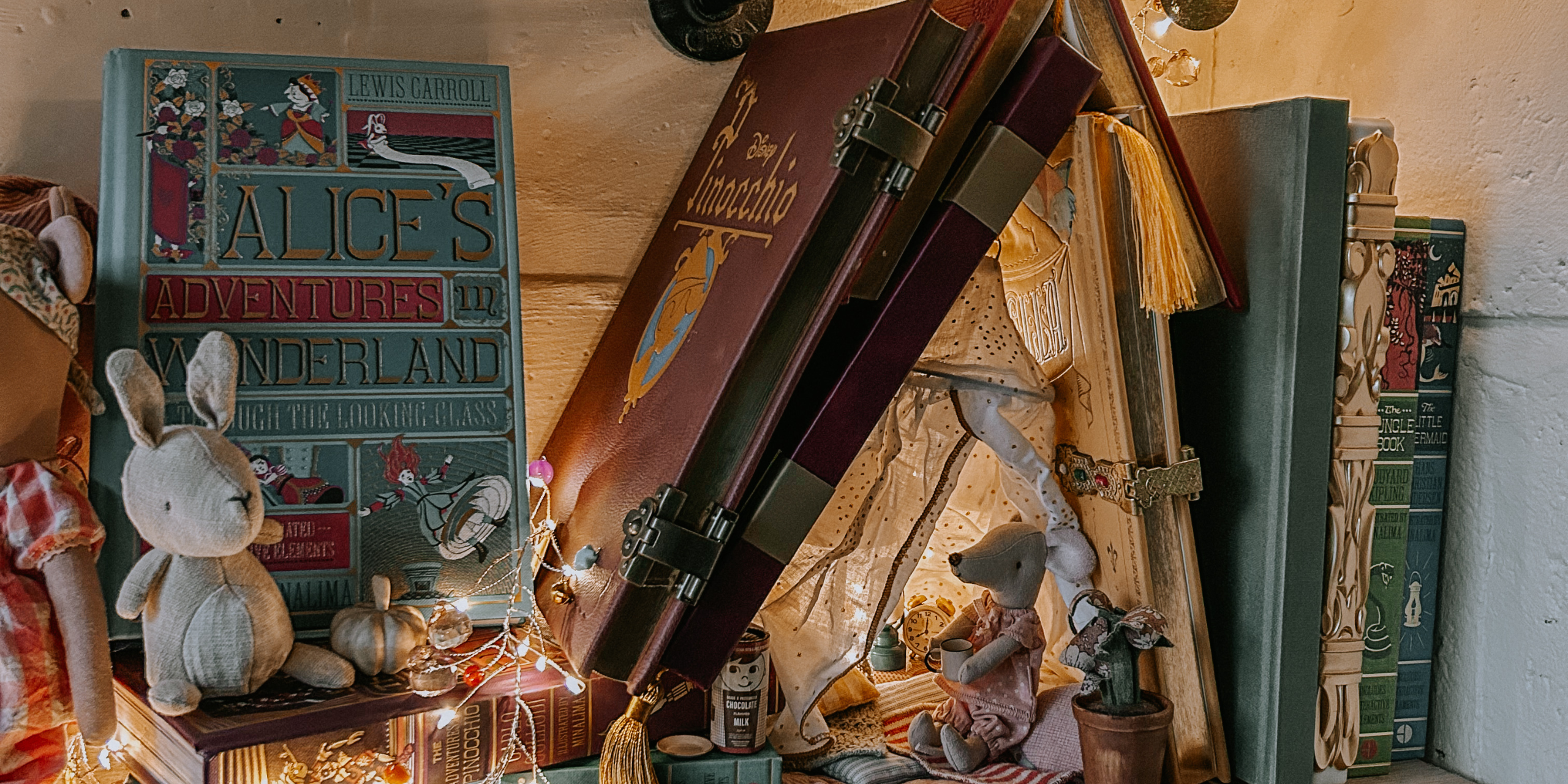 Create a Maileg Book Nook | Gorgeous Adult Maileg Display