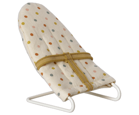 Spotty miniature maileg baby bouncing chair suitable for baby mice or my rabbit size. Dollhouse Miniatures