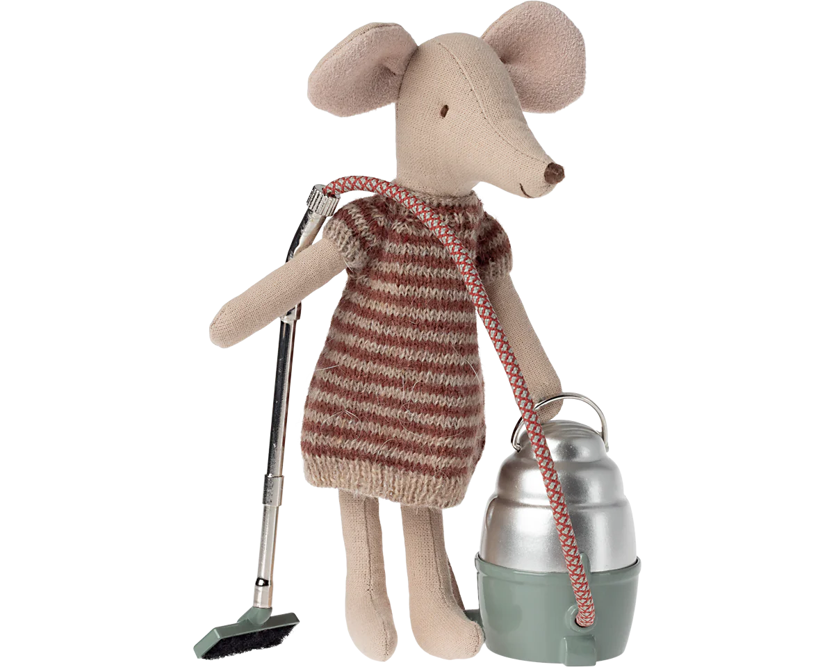 Maileg Vacuum Cleaner Hoover with Mum Mouse | Maileg UK