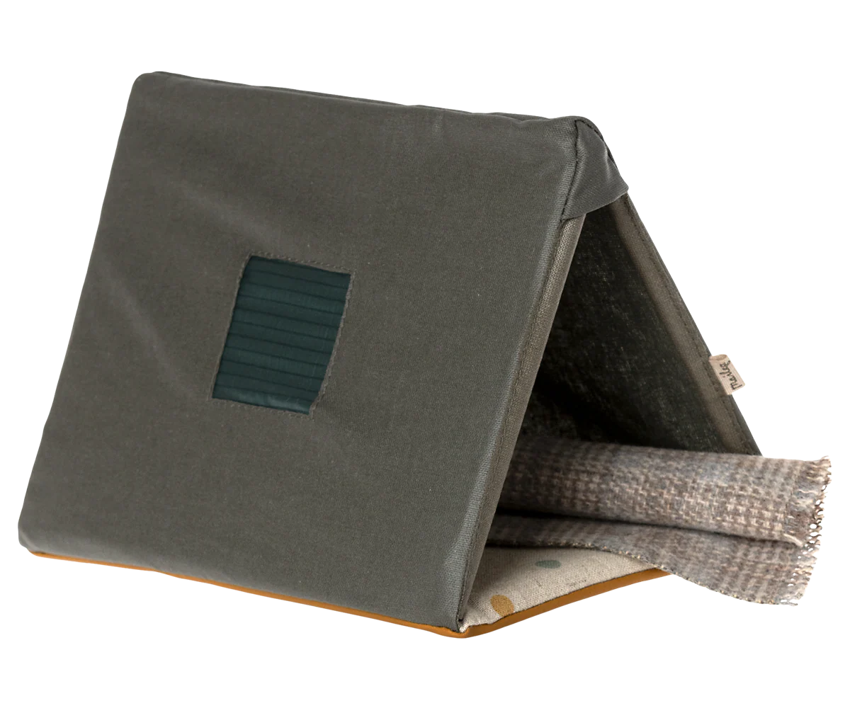 Single tent, Mouse