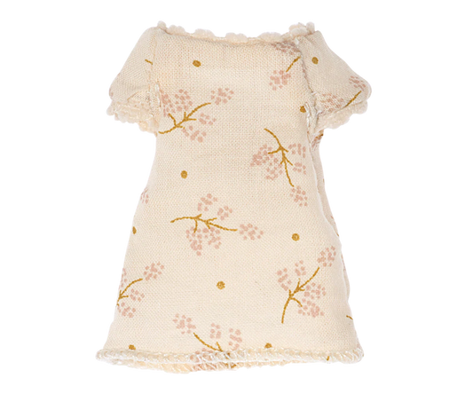 Nightgown, Little sister mouse