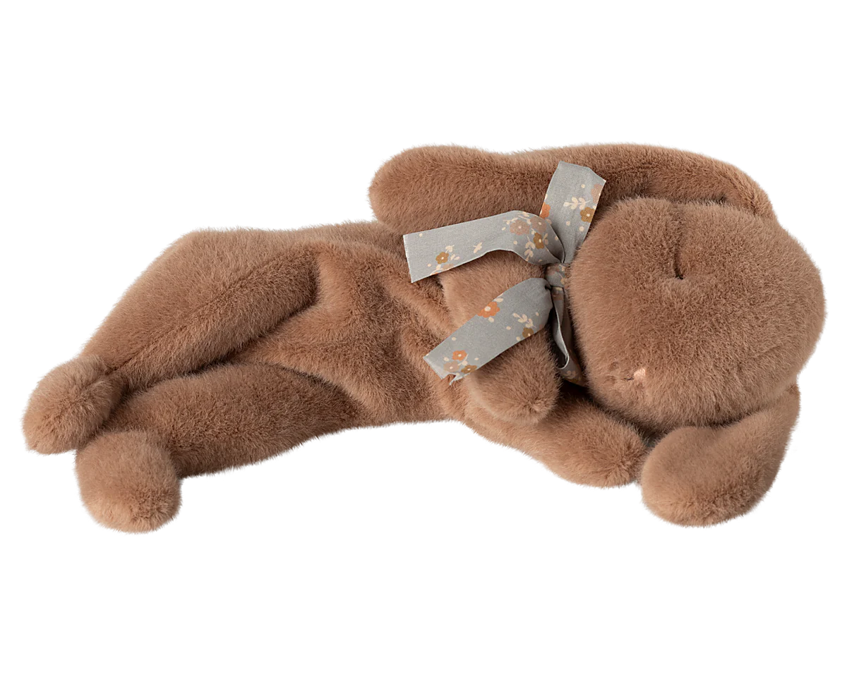 Maileg Sleeping bunny plush, Small - Soft brown | Maileg UK