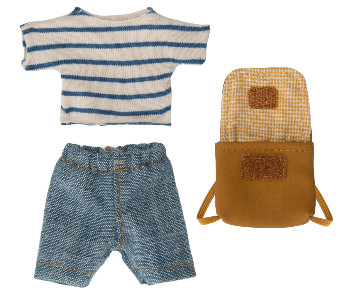 Clothes and bag, Big brother mouse