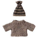 Knitted sweater and hat, Big brother mouse