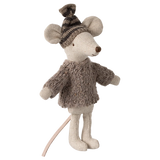 Knitted sweater and hat, Big brother mouse