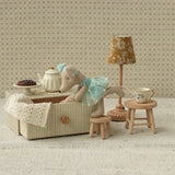 Dance mouse in daybed, Little sister