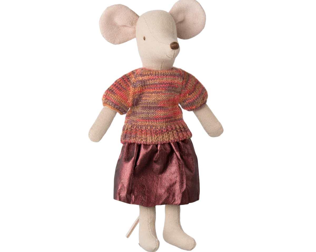 Skirt and knitted blouse, Mum mouse