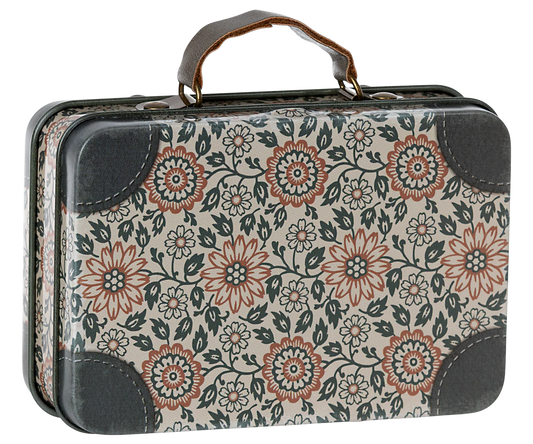 Small suitcase, Asta