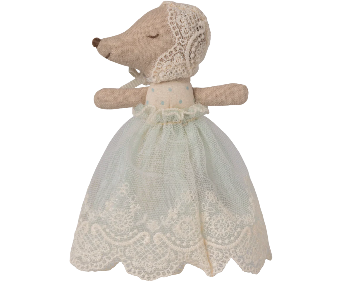 Baby mouse in gown - Mint