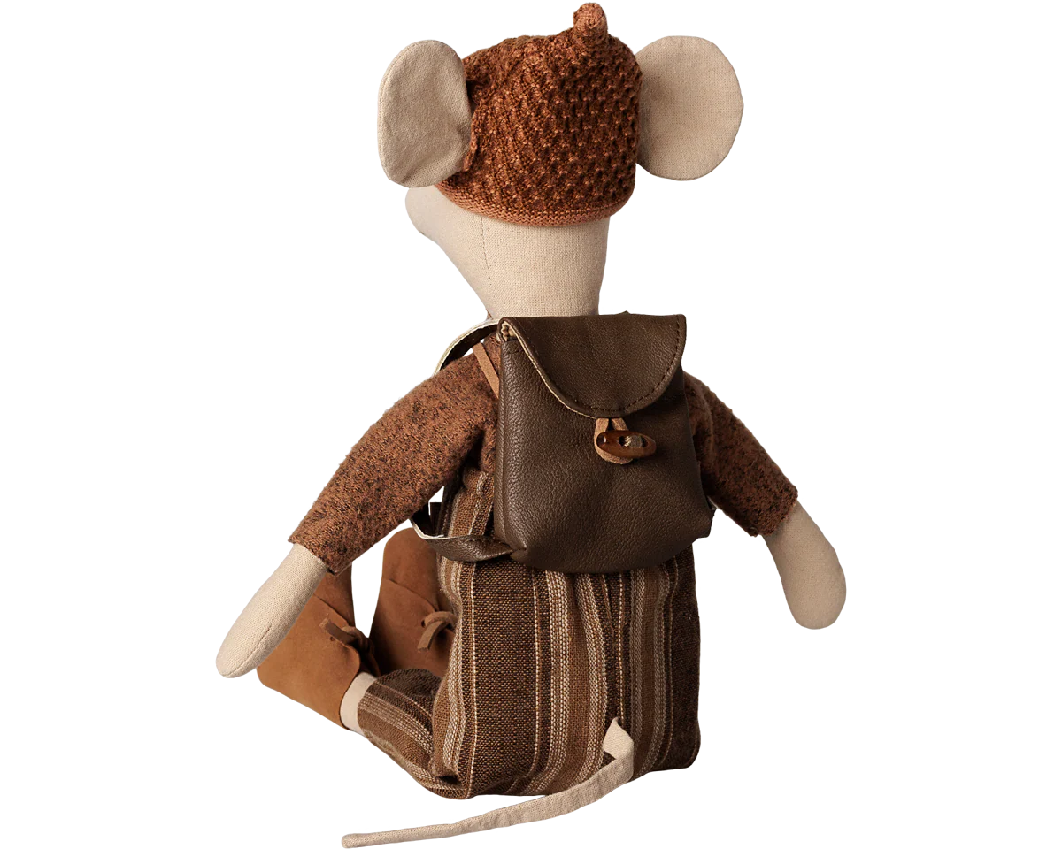 Backpack, Medium mouse