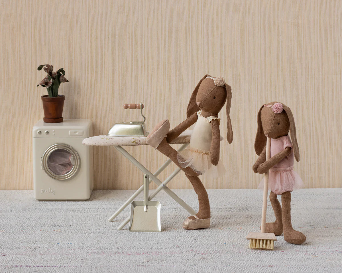 Broom set, Miniature