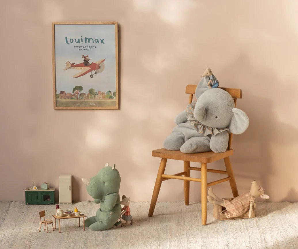 Children's room with plush toys and a framed picture on the wall. | Maileg UK