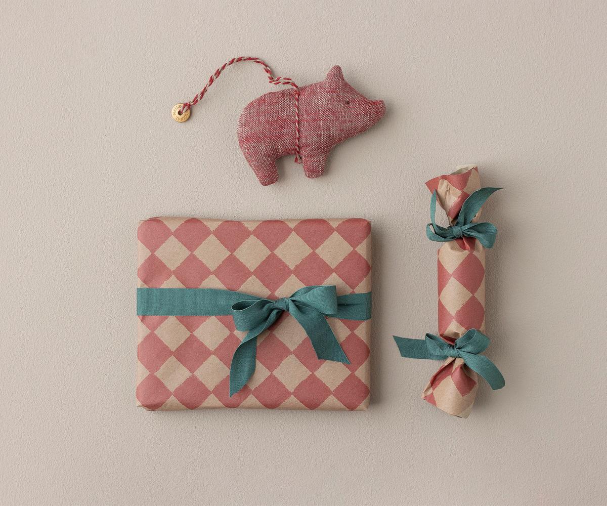 Maileg Gift Wrap in checkered pattern - perfect for christmas