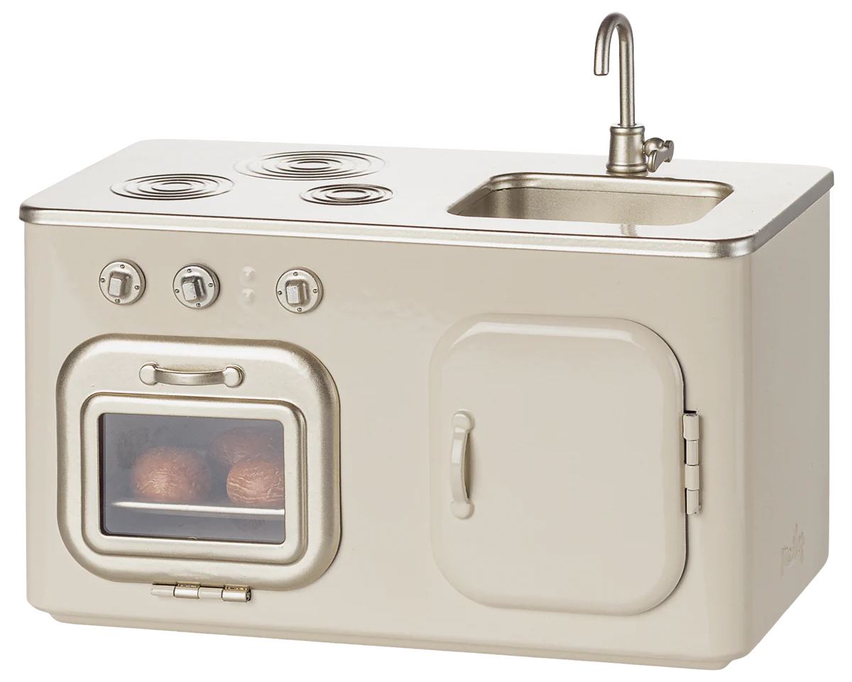 Maileg Miniature kitchen