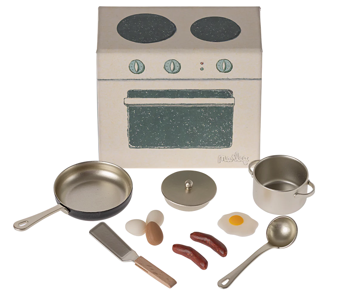 Maileg Cooking Set - Mouse Kitchen cooker with pans and utensils | Maileg UK