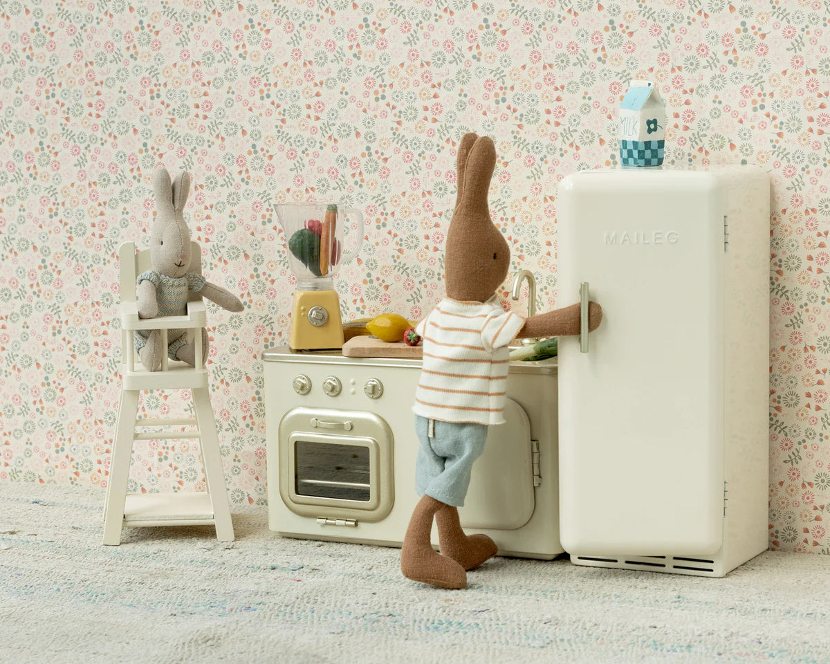 Maileg Miniature Kitchen | Collectable Dollhouse Miniatures