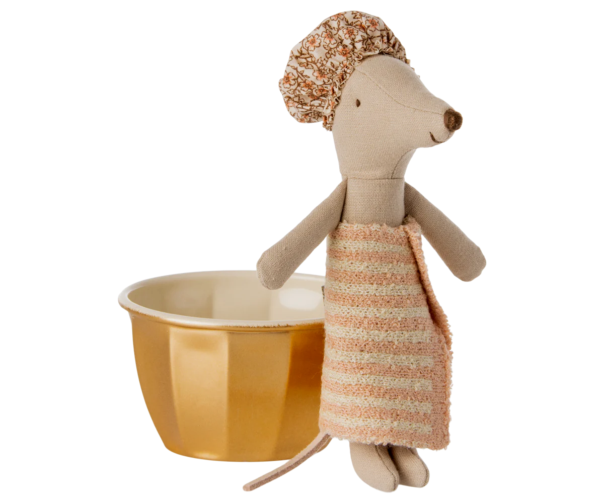 Maileg Wellness Mouse | Collectable Heirloom Toys