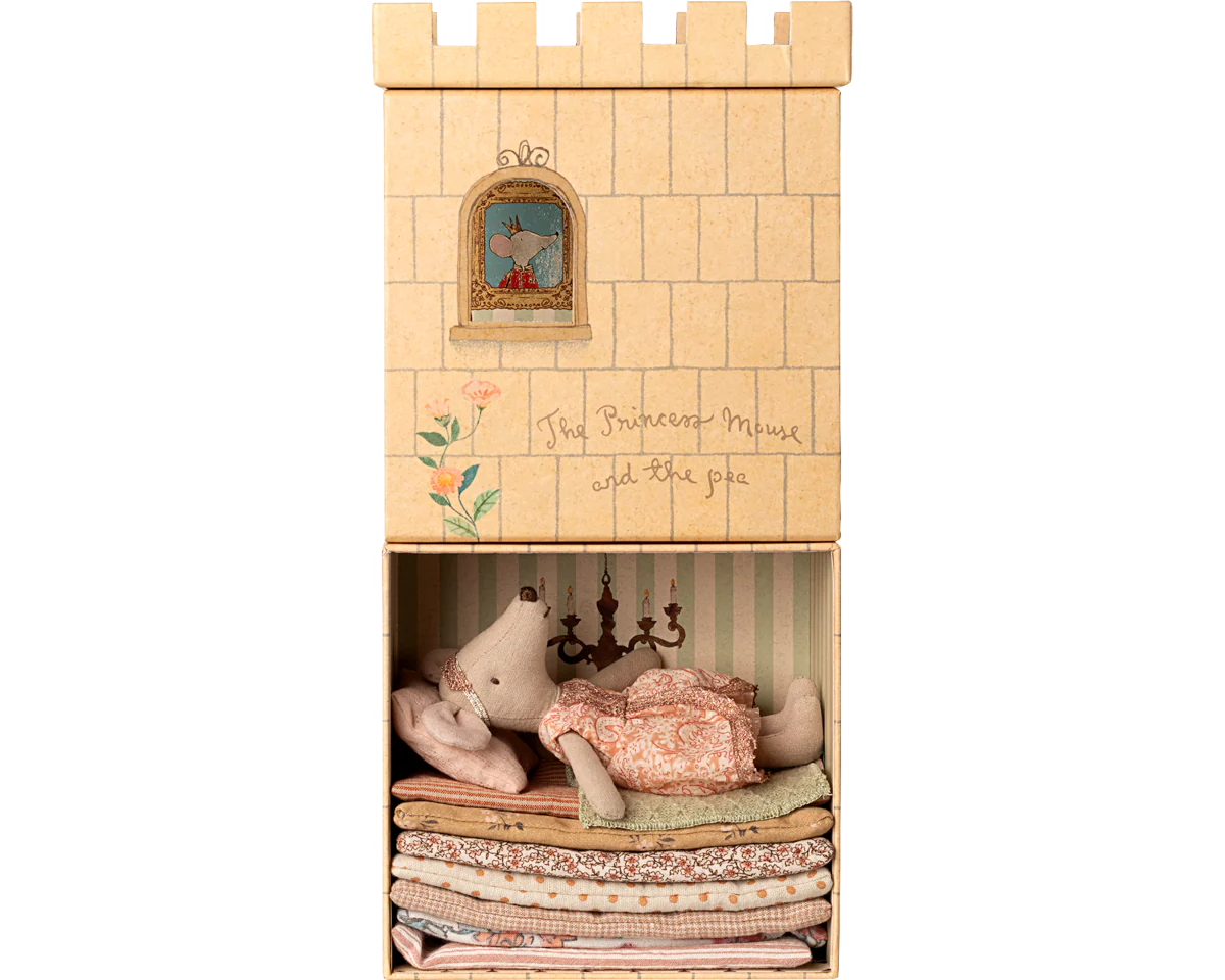Princess and the pea, Big sister mouse