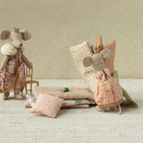 Princess and the pea, Big sister mouse