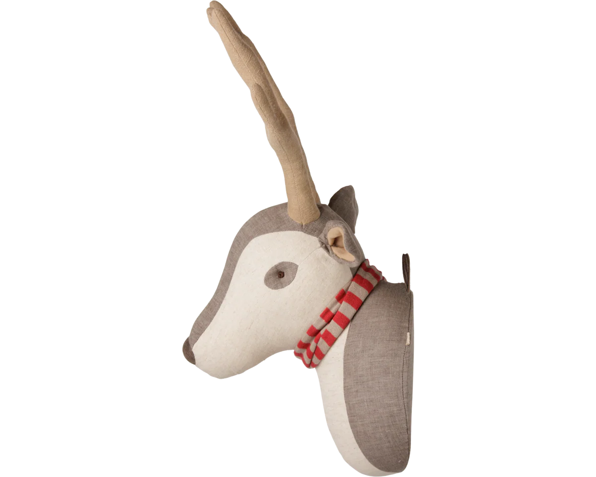 Trophy deer - Light nature