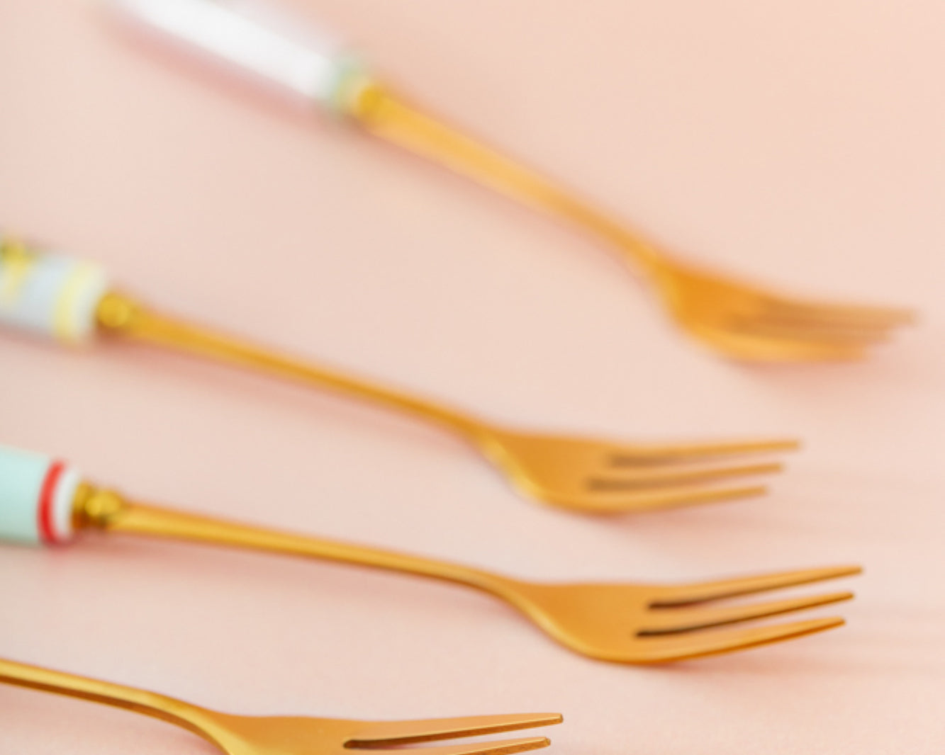 Yvonne Ellen Bee Cake Forks (set of 4)