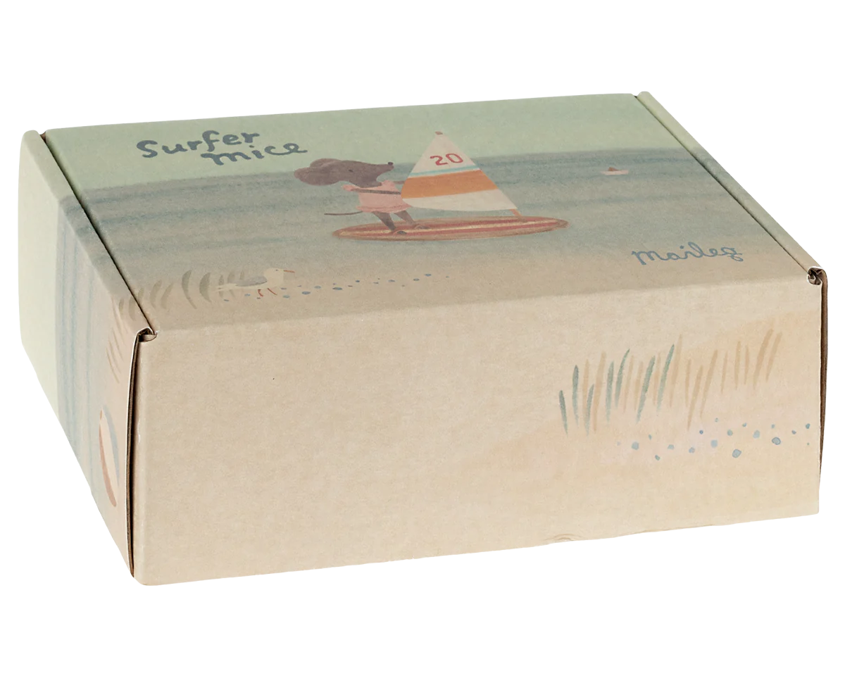 Beach Mice, Surfer little brother Box | Maileg UK