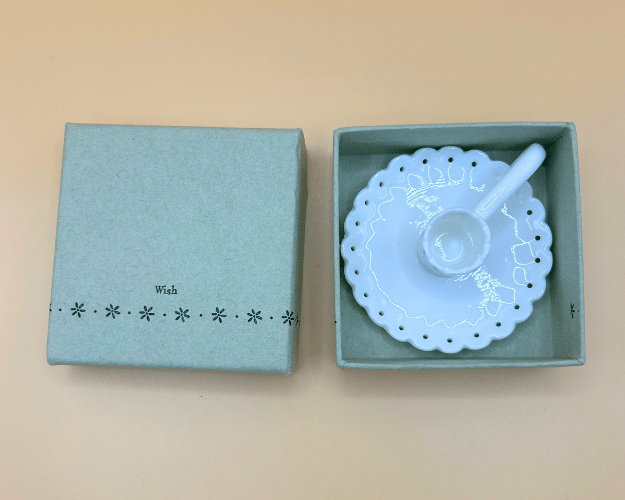 Scallop Candle holder - Wish