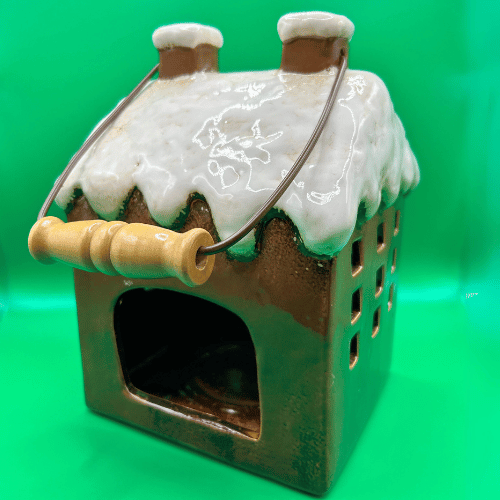 Ceramic Tea Light Candle holder cottage Christmas Pudding with Handle and snowy roof | Christmas Decor