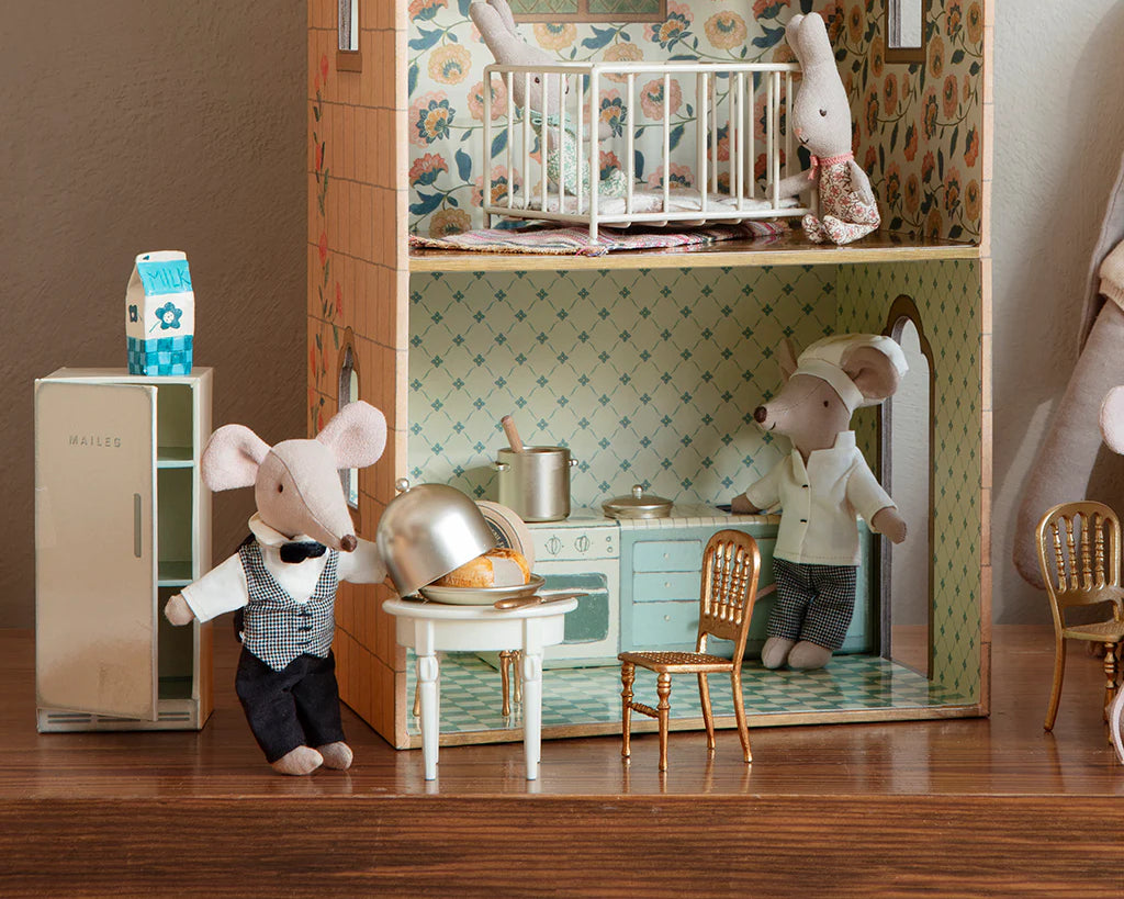 Maileg fridge shown in the castle | Dollhouse Miniatures