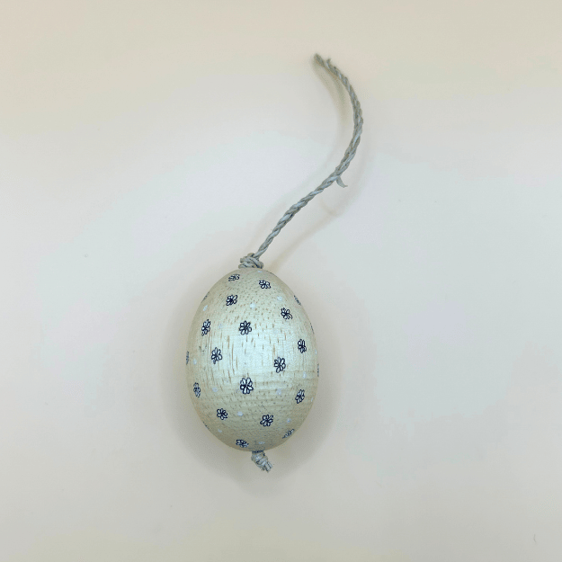 Hanging Wooden Egg - Daisies
