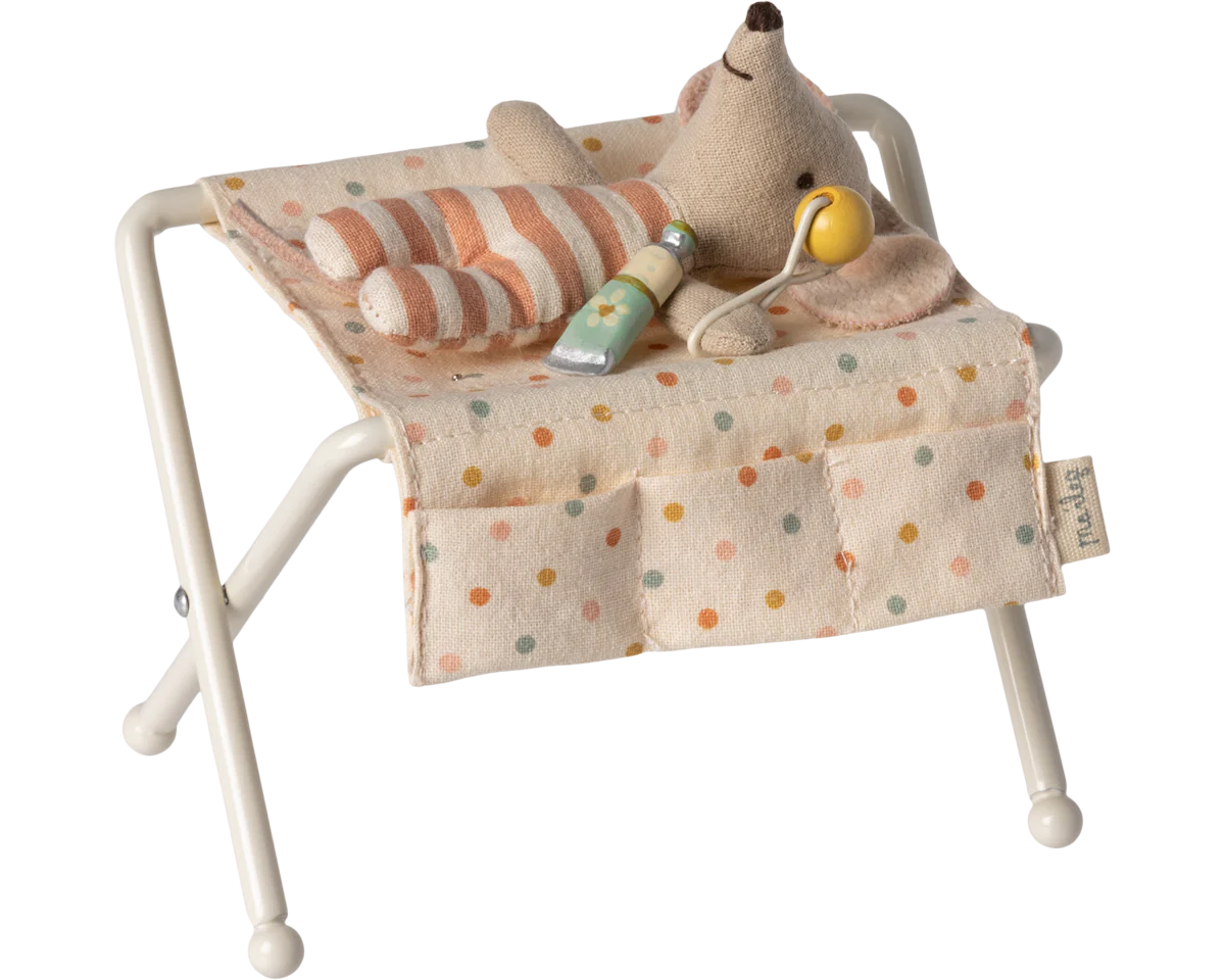 Maileg Nursery table, Baby mouse - Off white | Dollhouse Furniture