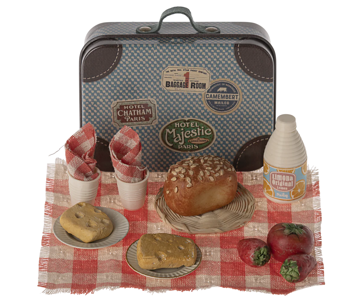 Maileg Picnic Set in Suitcase | Collectable Dollhouse Miniatures