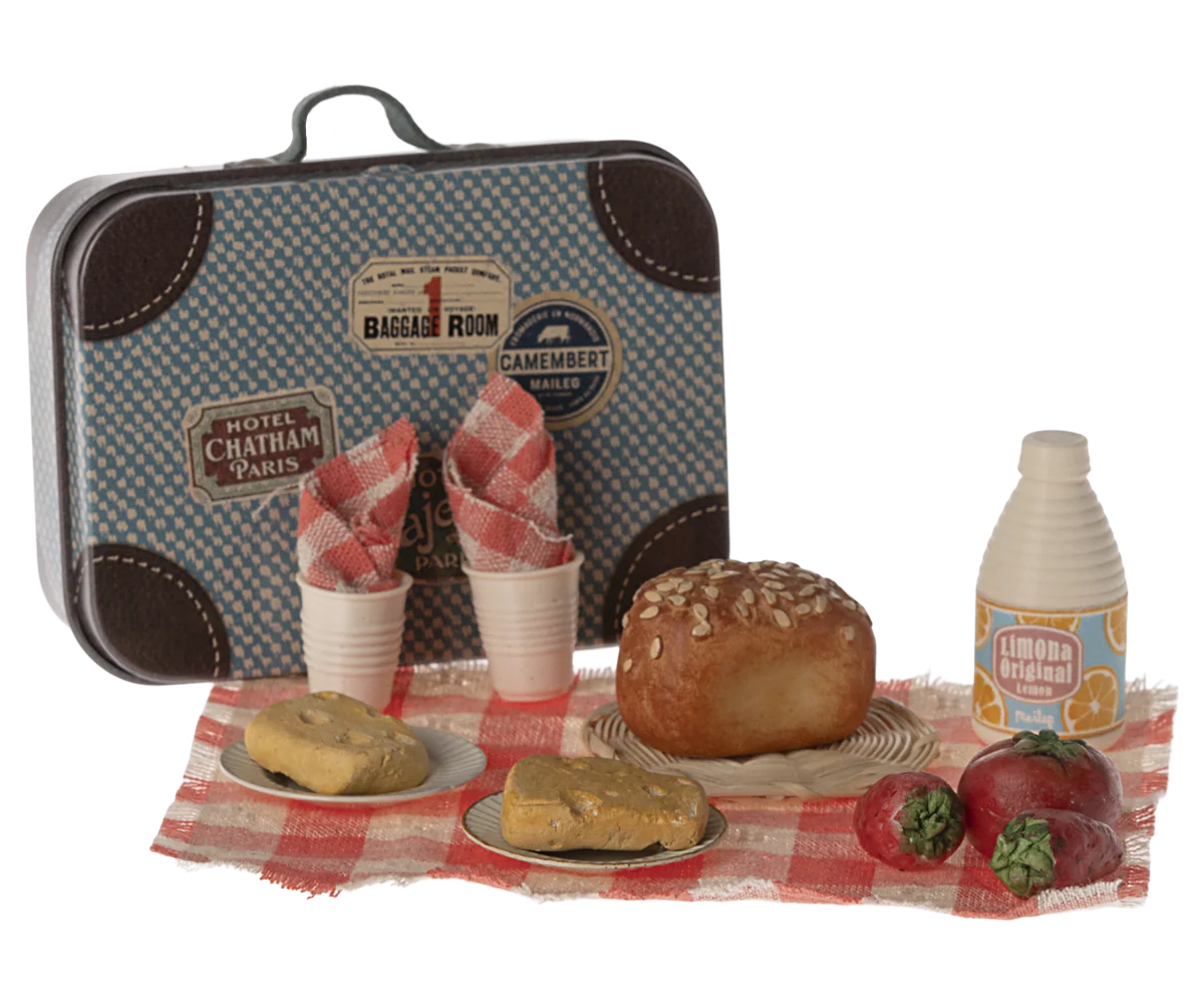 Maileg Picnic Set in Suitcase | Collectable Dollhouse Miniatures