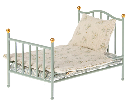 Maileg Vintage bed, Mouse - Mint | Collectable Dollhouse Furniture