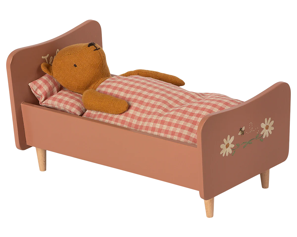 Wooden Bed, Teddy Mom - Rose